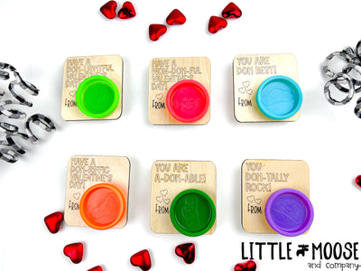 Valentine's Cards ~ playdoh card holder